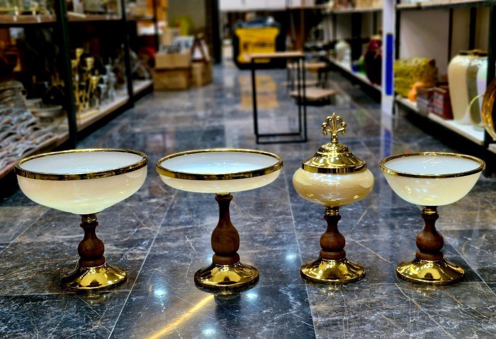 سرویس‌ ۴تیکه کد۰۰۲