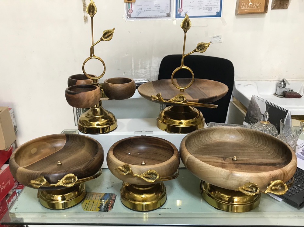 سرویس پذیرایی  لیلیوم چوبی گردو ۵تیکه