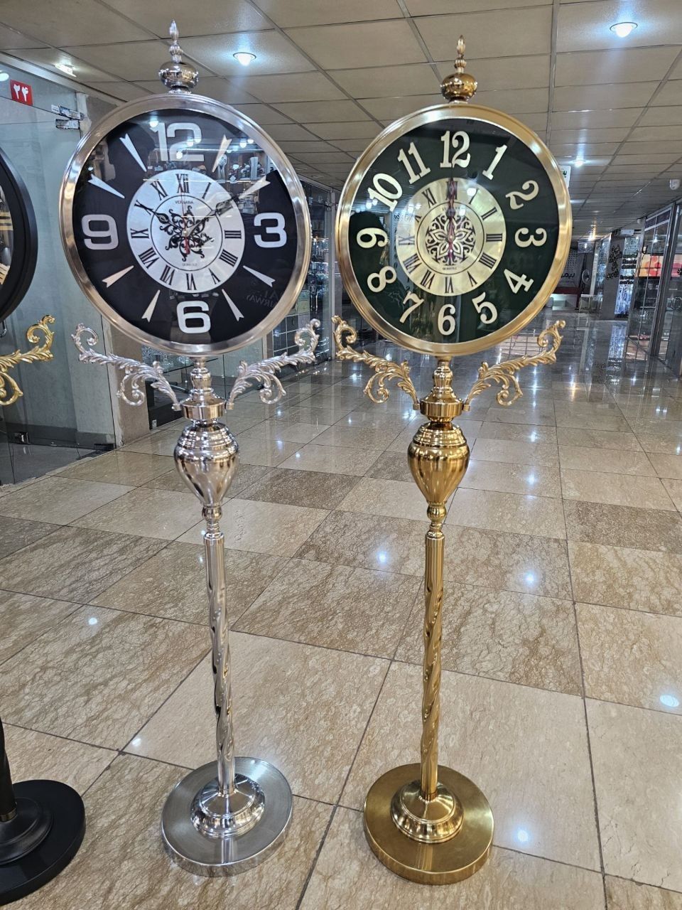 ساعت ایستاده برند ورسانا